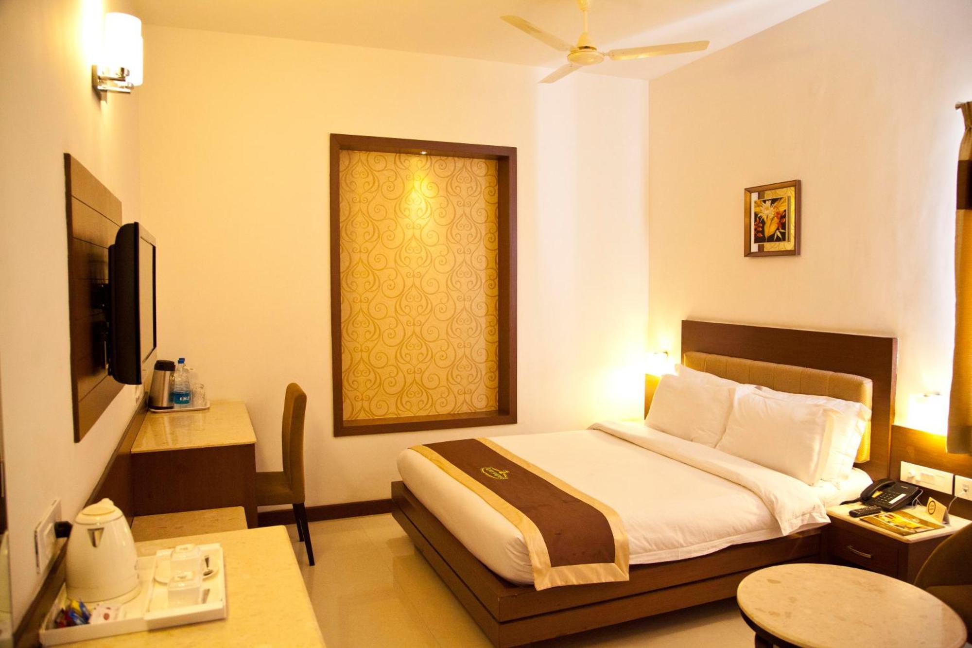 Hotel Prince Gardens Coimbatore Exteriör bild