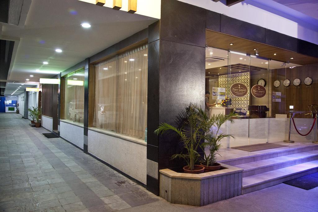 Hotel Prince Gardens Coimbatore Exteriör bild