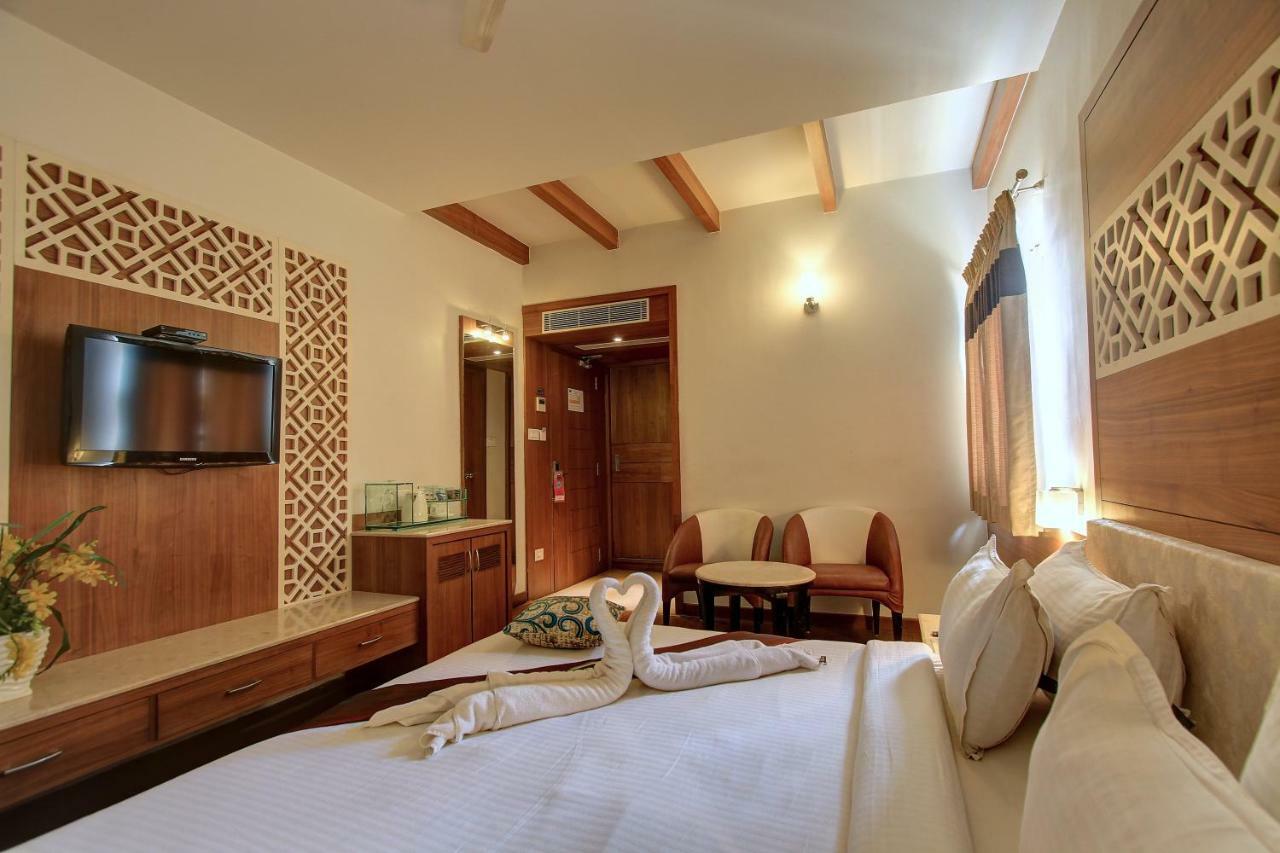 Hotel Prince Gardens Coimbatore Exteriör bild
