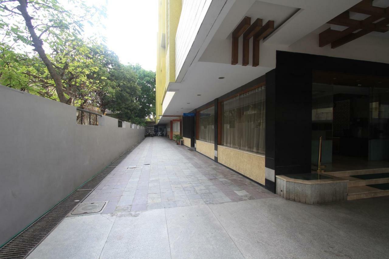 Hotel Prince Gardens Coimbatore Exteriör bild